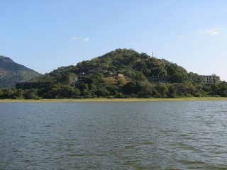Kandalama-Resevoir-Photo-Credits-to-Kieth-Chapman-320x240.jpg